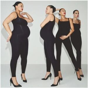 SKIMS *NWT FITS EVERYBODY MATERNITY CATSUIT | COLOR: ONYX | SIZE: S